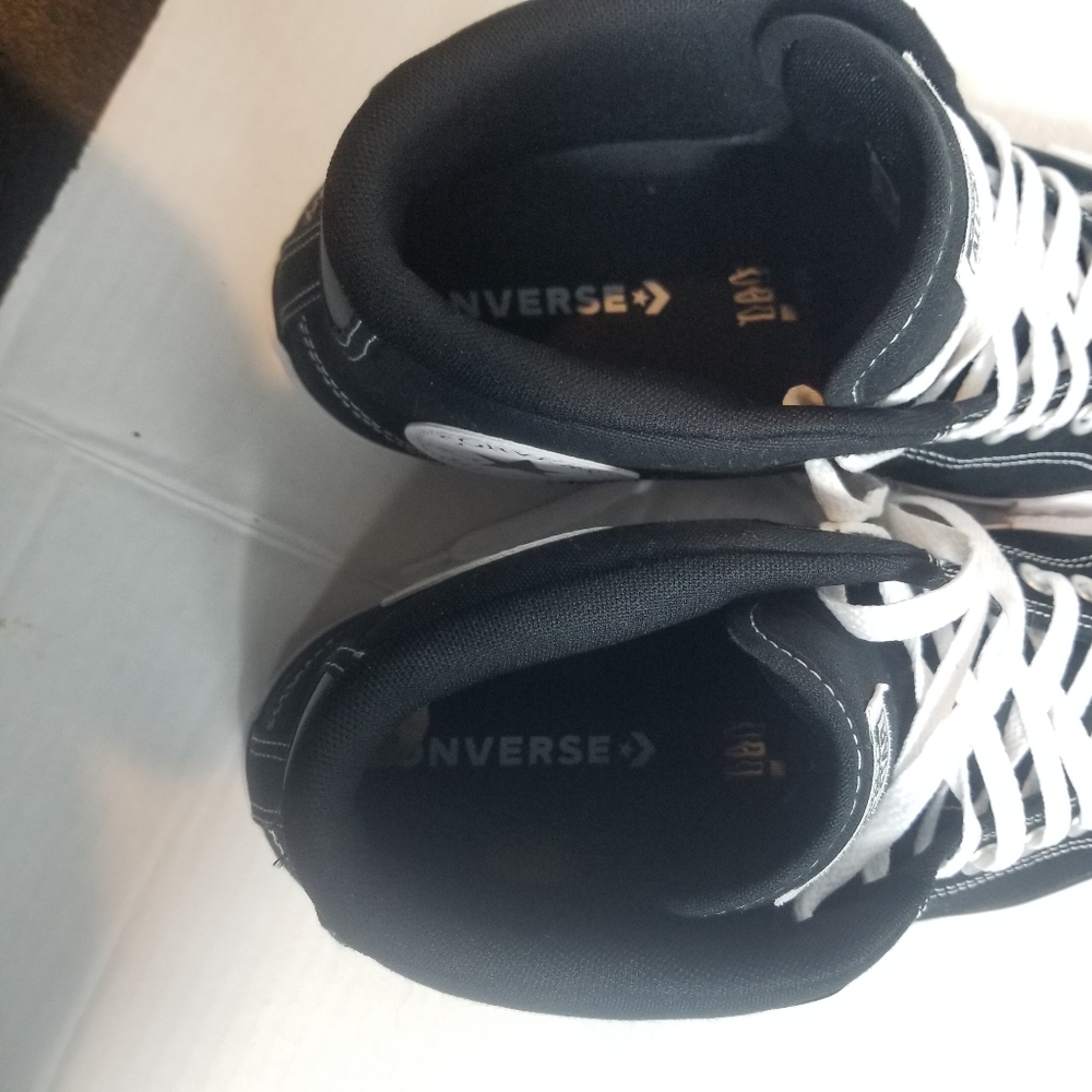 NWOT CONVERSE CHUCK TAYLOR ALL STAR SNEAKERS BLACK AND WHITE MEN'S SIZE 12 - Picture 8 of 8